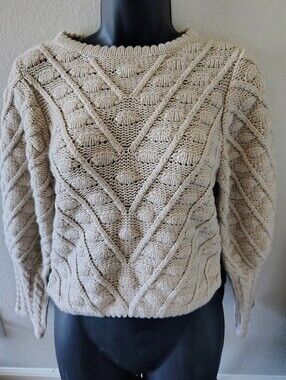 Lulu's Beige Cropped Cable Knit Cropped Crew Sweater Size M